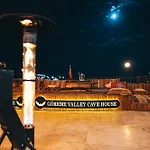Valley Cave House 3*