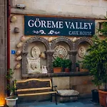 Valley Cave House 3*