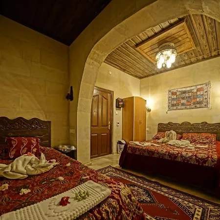 Valley Cave House 3*