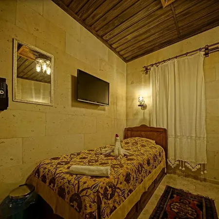Hotel Valley Cave House 2*
