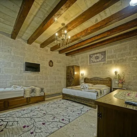 Hotel Valley Cave House 2*