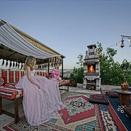 Отель Valley Cave House 2*