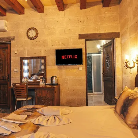 Hotel Valley Cave House 2*