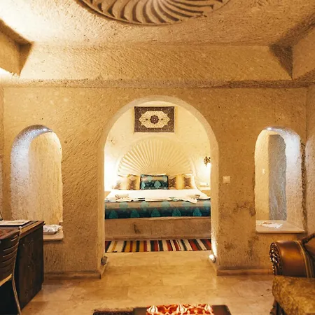 Valley Cave House