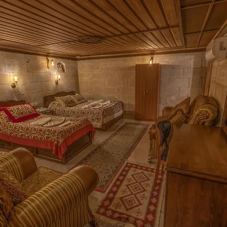 Valley Cave House Hotel 2*
