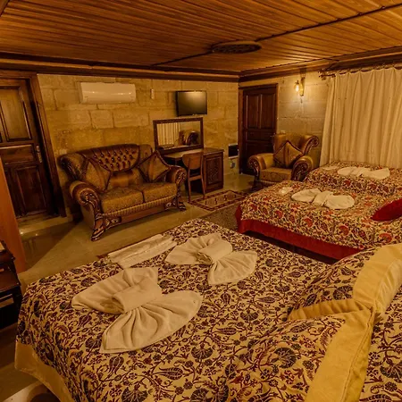 Hotel Valley Cave House 2*