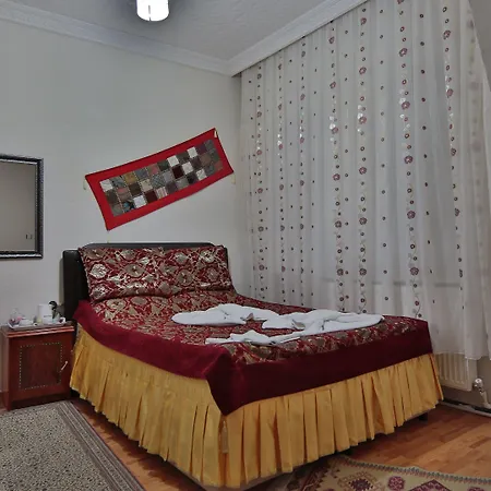 Hotel Valley Cave House 3*