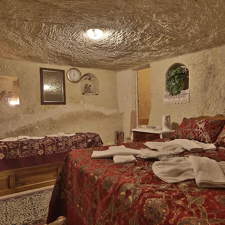 Valley Cave House Otel 3*