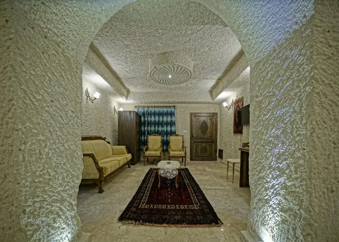 Valley Cave House 3*