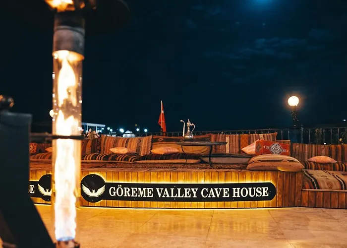 Valley Cave House 3*