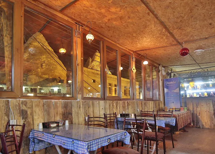 Valley Cave House 3*